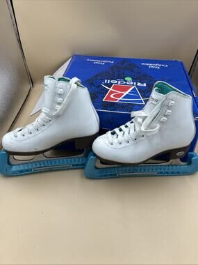 Riedell Figure Ice Skates White Opal size 1 With Spiral Blades